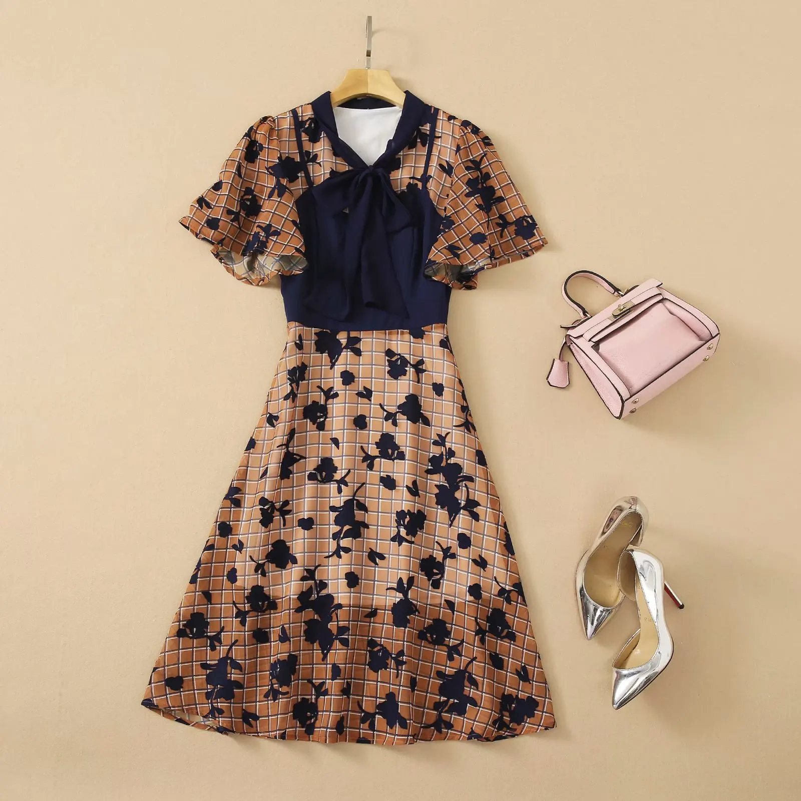 

High Quality Newest Nice Designer Dress Women's Short Sleeve Bow Collar Printed Dress