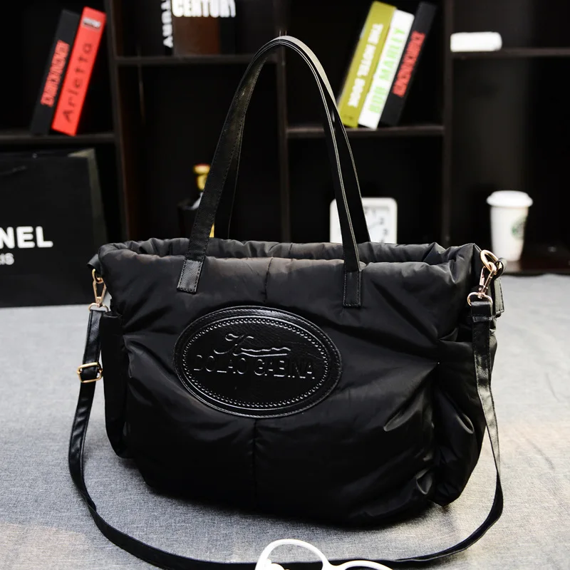 2019 New Designer Winter Women\'s Space Cotton Handbags Ladies Casual Bag Down Fashion Shoulder Bag Tote Bolsas Sac A main Femme