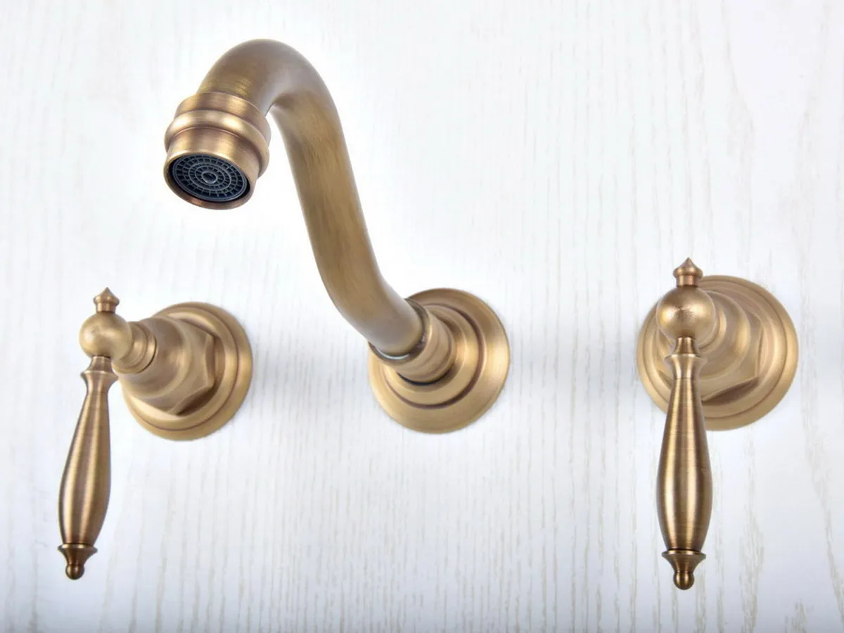 

Antique Brass 3 Hole Wall Mount Kitchen Bathroom Sink Faucet Hot Cold Mixer Water Tap 2sf511