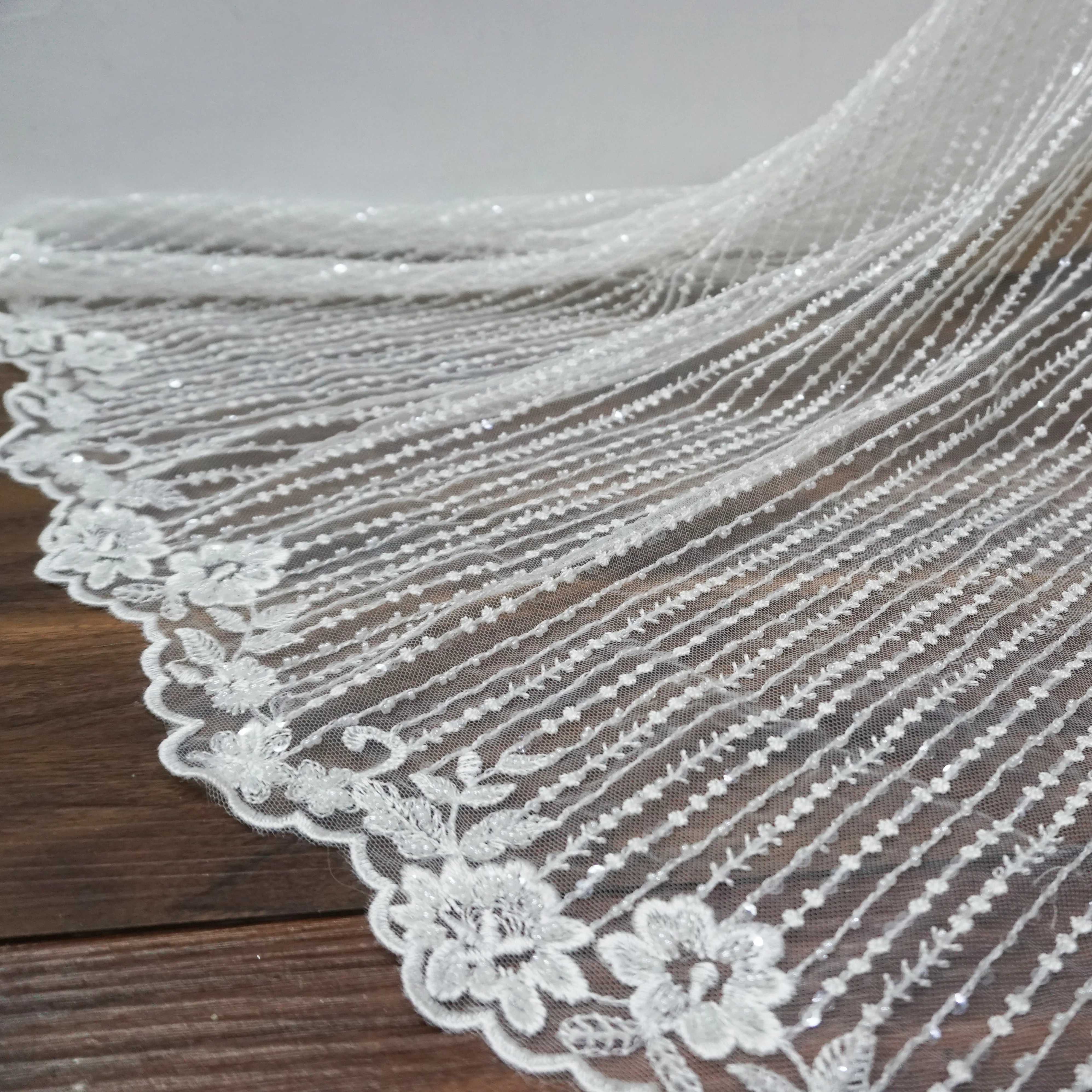 Luxury Heavy Beading Lace Fabric Ivory Wedding Dress Lace Embroidery Tulle Mesh Lace Bridal Gowns Lace Continuous GOOD Quality