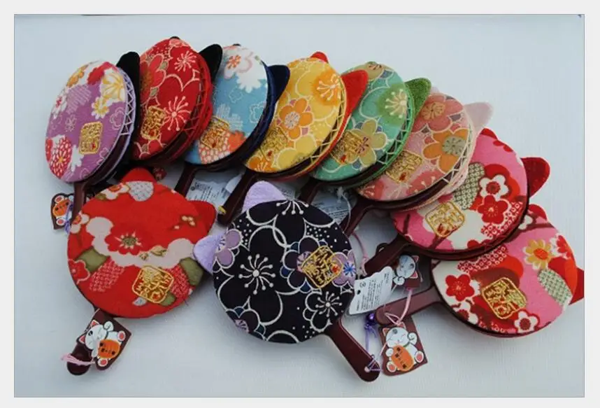 10 Pcs Cartoon Japan Kimono Style Home Makeup Mirror Color Random WIth Small Bell