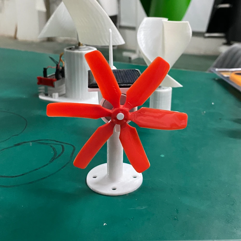 Modello di Turbina Eolica Mini - Mini Wind Turbine Vertical recensione e prezzo