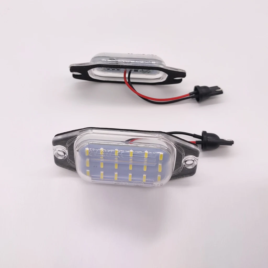 2Pcs Error Free White LED License Plate Light Number Plate Lamp For Toyota Land Cruiser Prado 2010 2011 2012 2013 2014 2015 2016