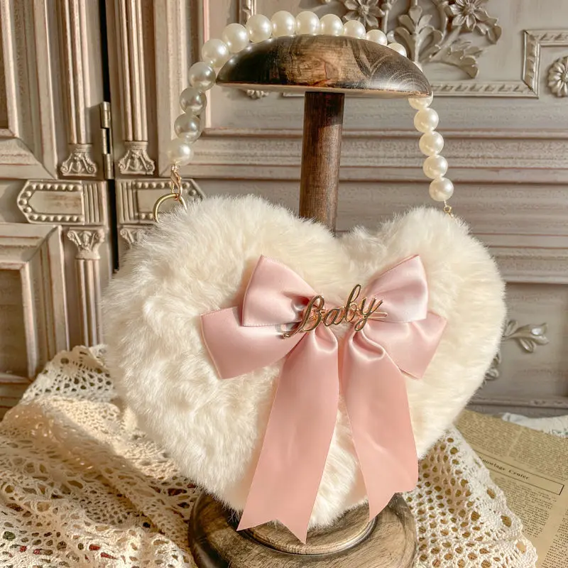 

Faux Fur Winter Women Sweet Lolita Handbags Cute Plush Love Hearts Shoulder Bag Girls Kawaii Bow Pearl Chain JK Messenger Bag