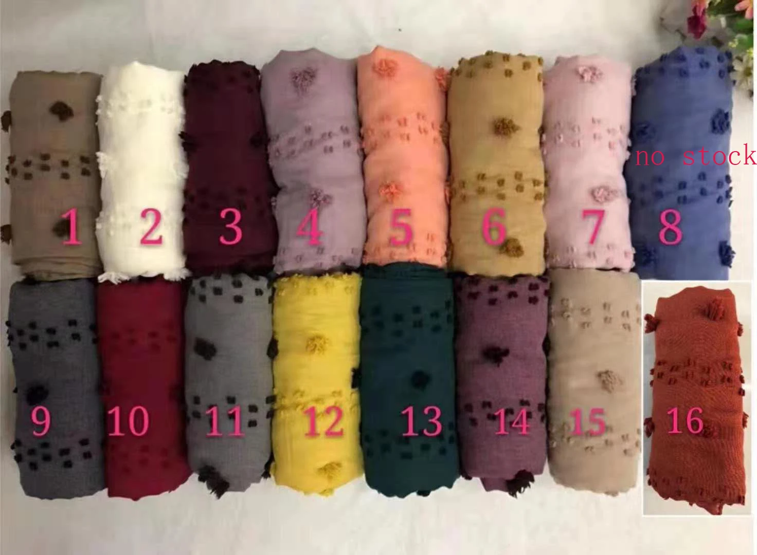 

2019 New Solid Candy Color Scarves Shawls Wrap Women Trendy Pompon Scarf Muffler Hijab Headband 15 Color Free Shipping