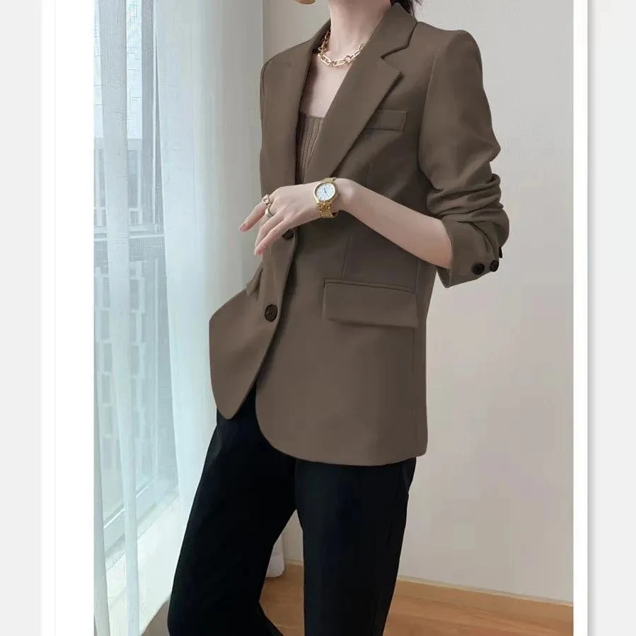 Blazer preto feminino, estilo coreano, moda glamourosa, combina tudo, senso de design, terno de nicho, terno marrom feminino, outono, novo, 2022