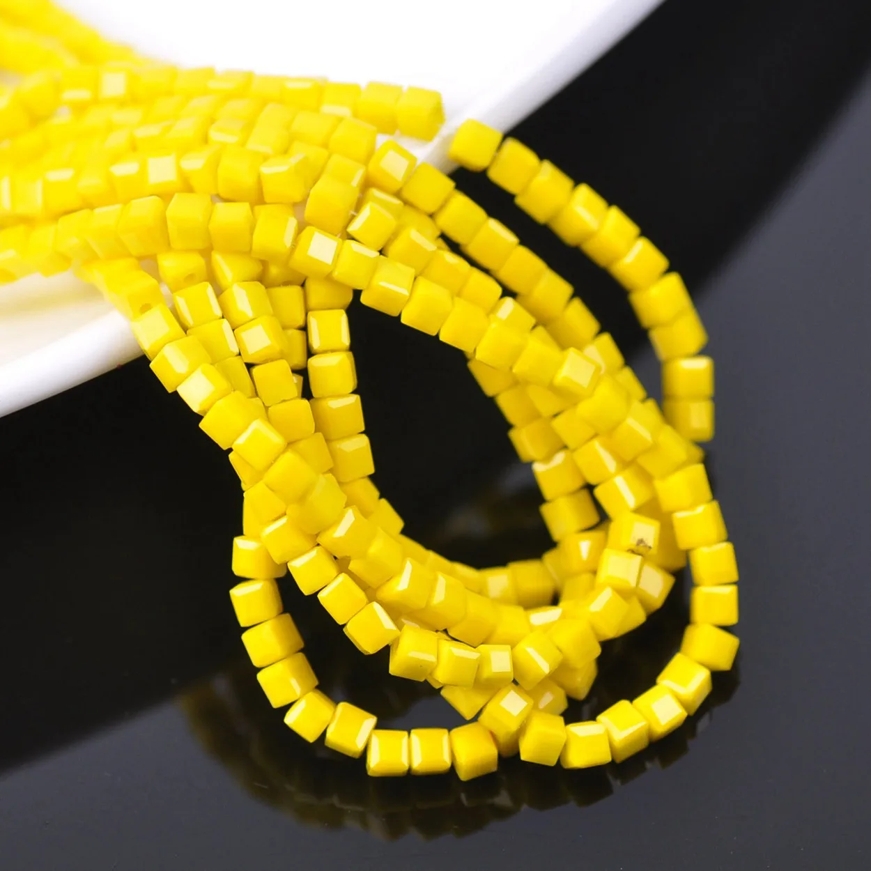 

200pcs Opaque Yellow 3mm Small Cube Square Faceted Czech Crystal Glass Loose Crafts Beads Wholesale lot for Jewelry Making DIY