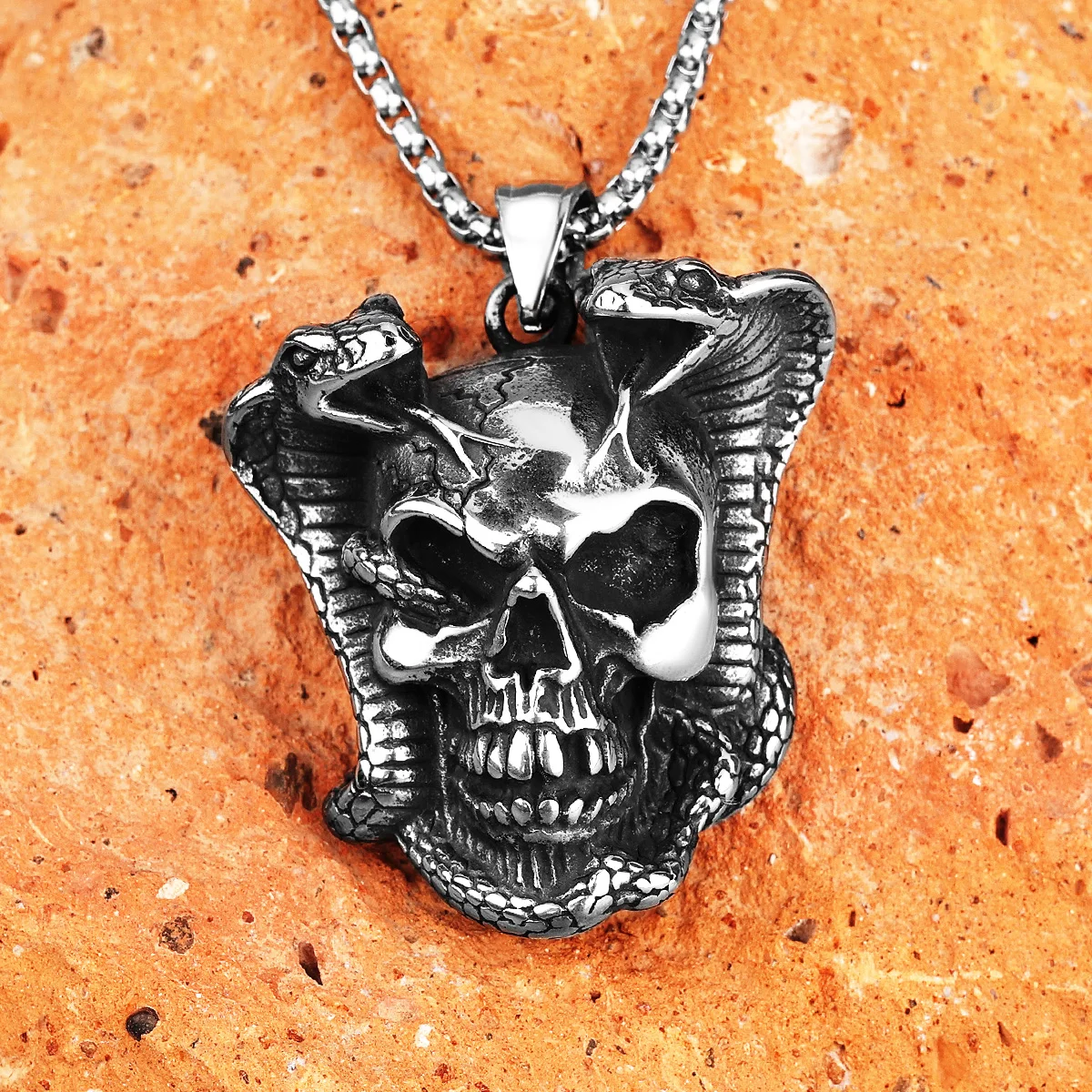 Viper Cobra Skull Stainless Steel Men Necklaces Pendants Chain Punk Gothic for Boyfriend Male Jewelry Creativity Gift Wholesale