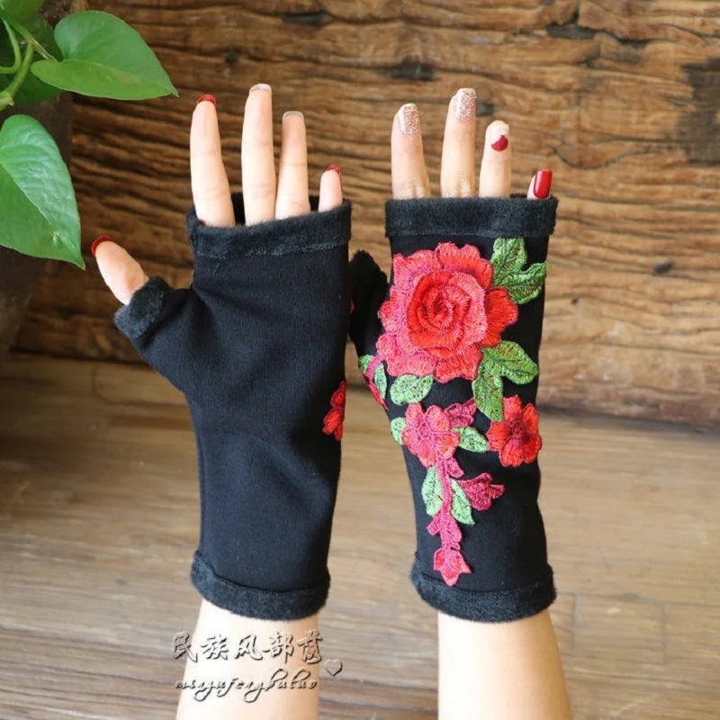 Fashion Women\'s Autumn Handmade Embroidery Gloves Embroidered Fox Flowers Mid Long Half Finger Warm Cotton Winter Gloves