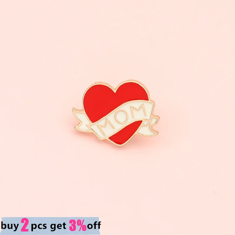 Custom Enamel Pin Mom Love Heart Brooch Pins Metal Collar Women\'S Badges Briefcase Accessories Jewelry Gift for Friend Wholesale