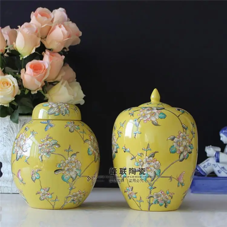 Jingdezhen ceramic hand painted Famille Rose Porcelain storage pot yellow bottom flower bird decorative pot with cover