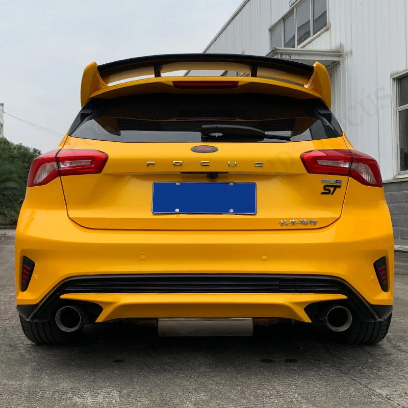 Ford focus mk4 ST/STline Hatchback 5D multi-function Streamer turn light stop light Not suitable for a sedam