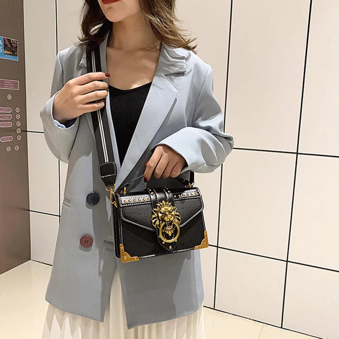 Female Fashion Handbags Luxury Girls Crossbody Bags Tote Woman Metal Lion Head Brand Shoulder Purse Mini Square Messenger Bag