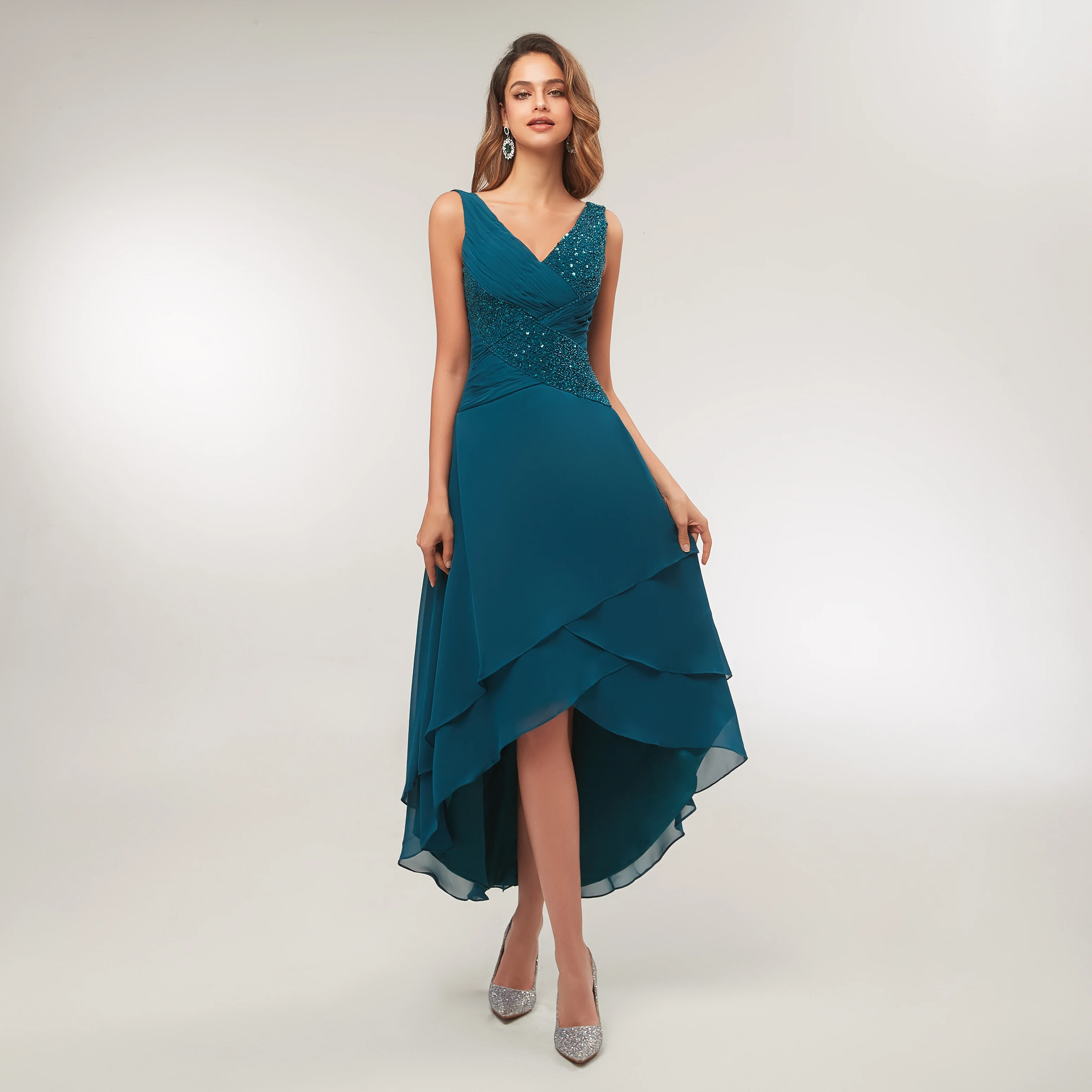 청록색 쉬폰 V 목 Pleated 차 길이 신부 드레스의 낮은 낮은 어머니 Vestido De Madrinha