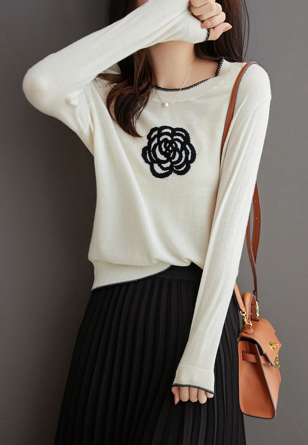 2021AutumnWinter New Stylish Elegant WOOL Knitted Pullovers Women O Neck Contrast Color Beading Rose Sweater