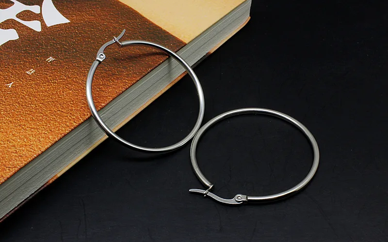 Stainless Steel 20-100mm Small Big Circle Women Hoop Earrings Black Hoop Ear Loop Smooth Ring Round Earring Punk Jewelry