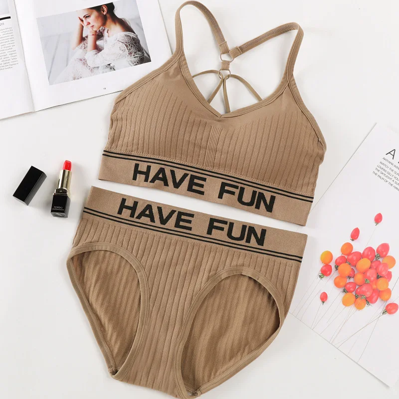 Women Sport Bra Panties Set Seamless Briefs Push-Up Bra Active Fitness Crop Top Comfort Briefs Low Rise Underwear Lingerie Set