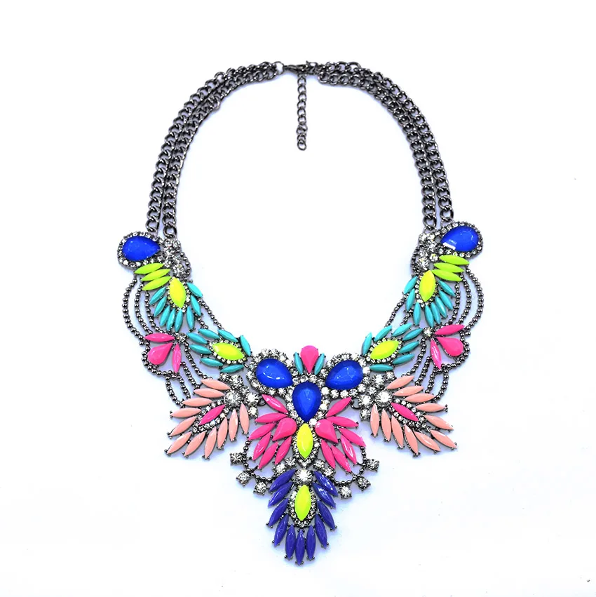 2024 New Fashion Indian Ethnic Statement Large Collar Choker Necklace Women Multicolor Acrylic Crystal Shourouk Necklace Jewelry