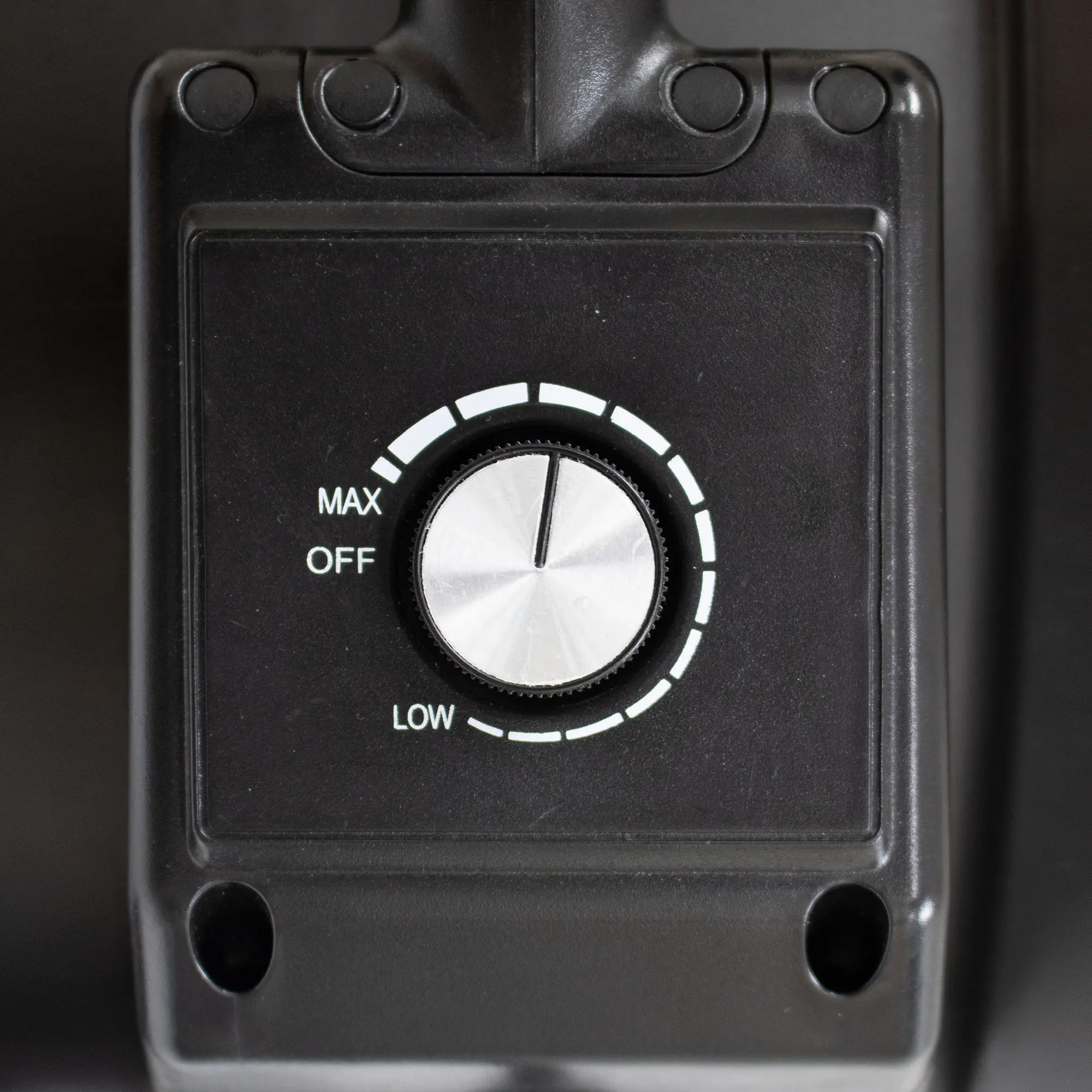 مروحة صناعية دوارة 360 درجة باللون الأسود من XPOWER M25 منفاخ هواء مكتبي كهربائي بمروحة محورية للهواء مجفف للسجاد منفاخ هواء للأرضيات