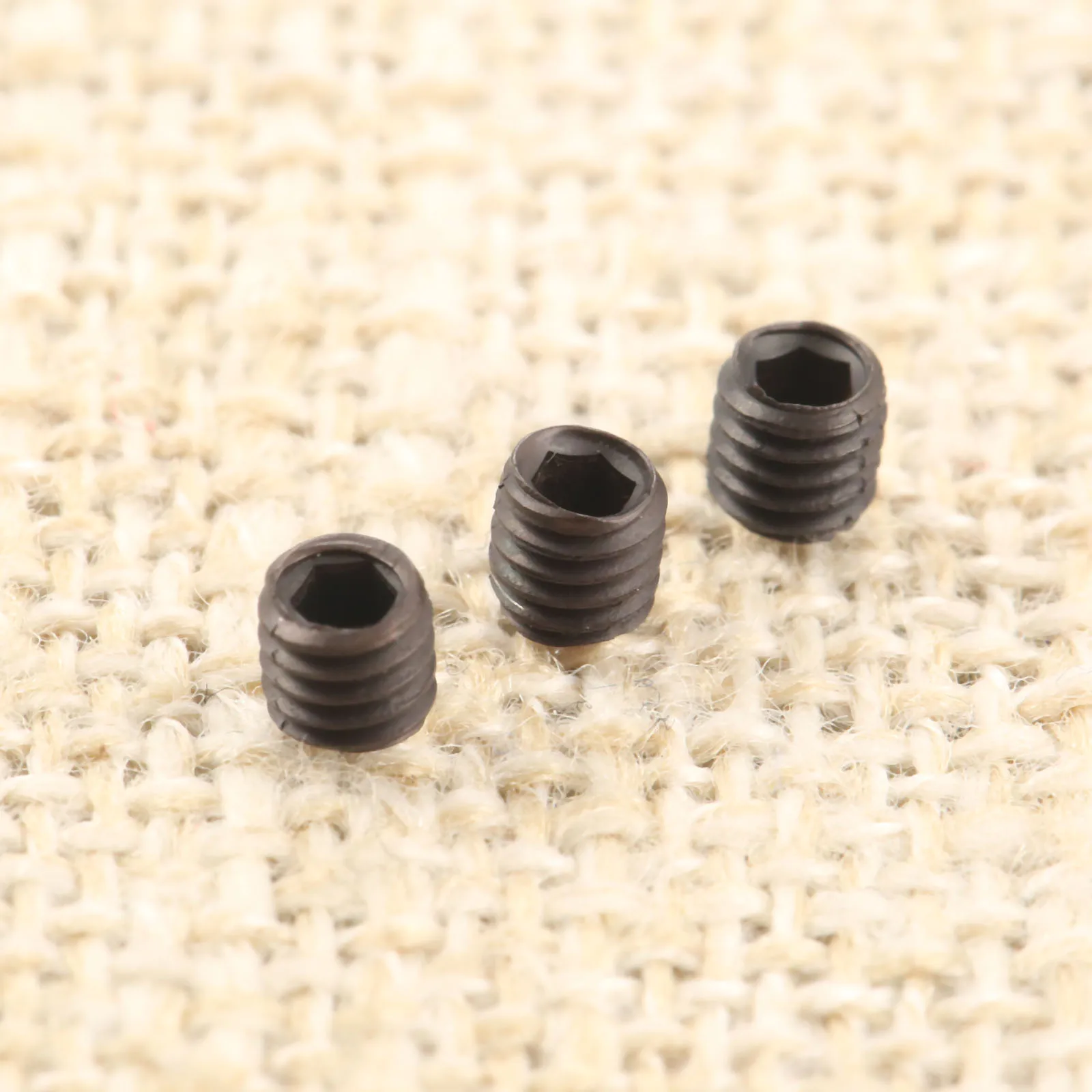 1.5mm/1.6mm Industrial Sewing Machine Six Angle Pin Screws for Pegasus Overlock Machine Stretch Sewing Parts 100pcs