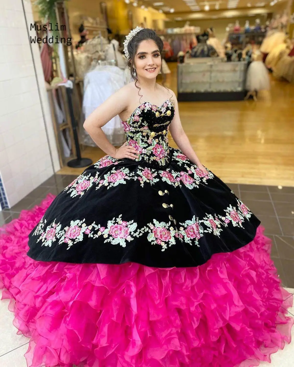 Robe de Quinceanera mexicaine rose vif brodée, robe de Rhen organza, robe de Rhextra bouffante, robe Sweet 16, élégante, masquage Tim ade, 2020