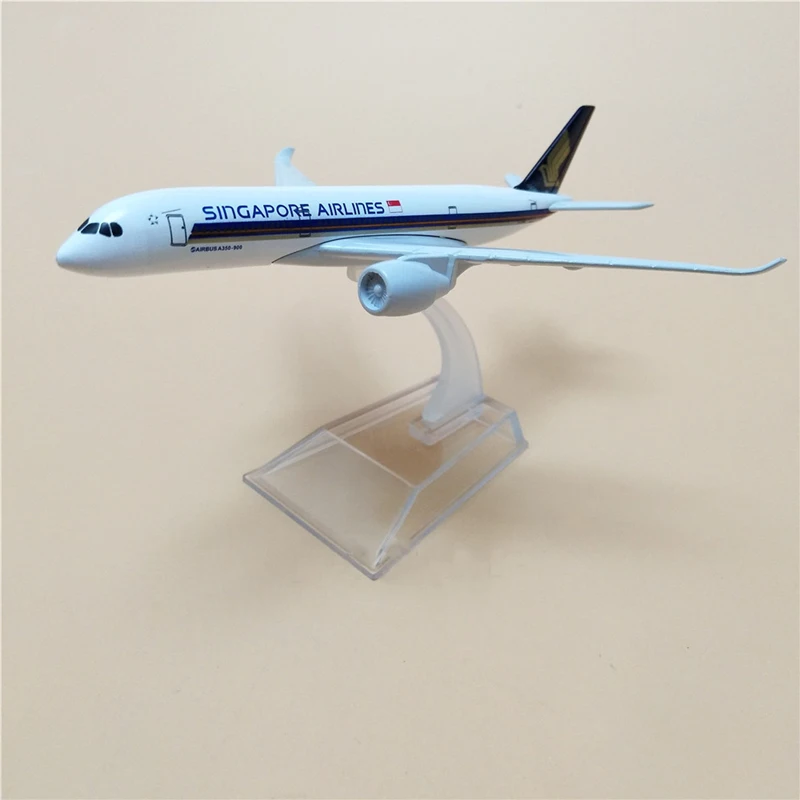 16cm 1:400 Scale Airplanes Alloy Metal Air Singapore Airlines Airbus A350 -900 Airplane Model Plane Aircraft Kid Christmas Gifts