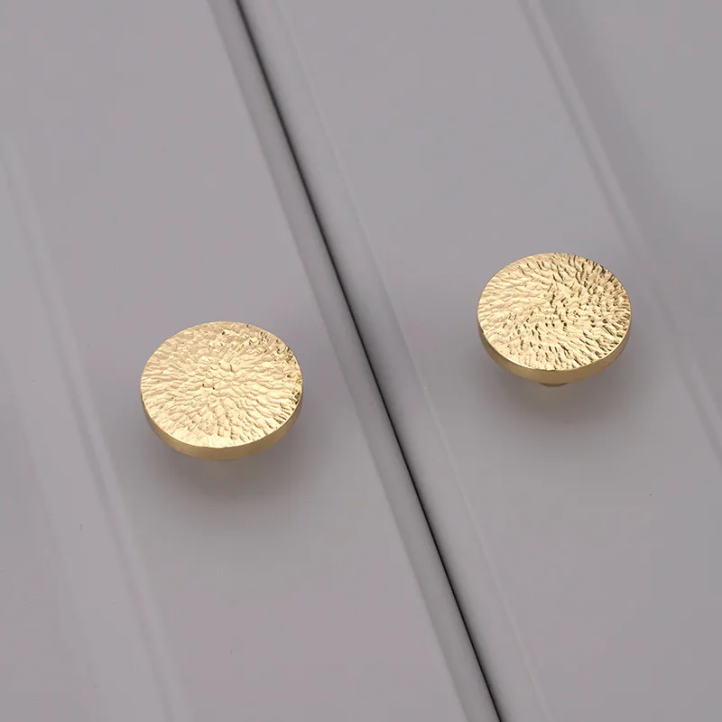 Modern Minimalist Brass Handle Handmade Hammer Single Hole Round Ball Wardrobe Cupboard Shoe Cabinet Door Drawer Knob Handles