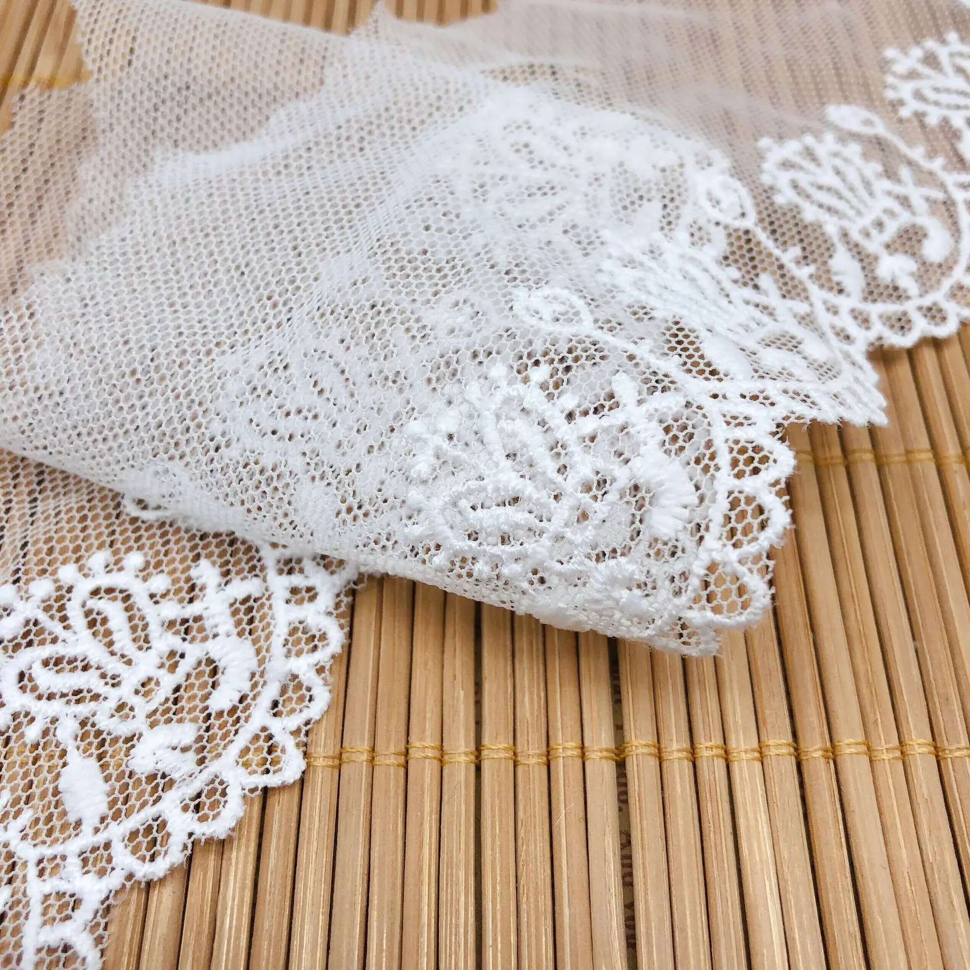 ตาข่ายเย็บปักถักร้อยมงกุฎผ้าTulle DIYผ้าไหมLolitaเสื้อผ้างานแต่งงานชุดเสื้อผ้าอุปกรณ์เสริม