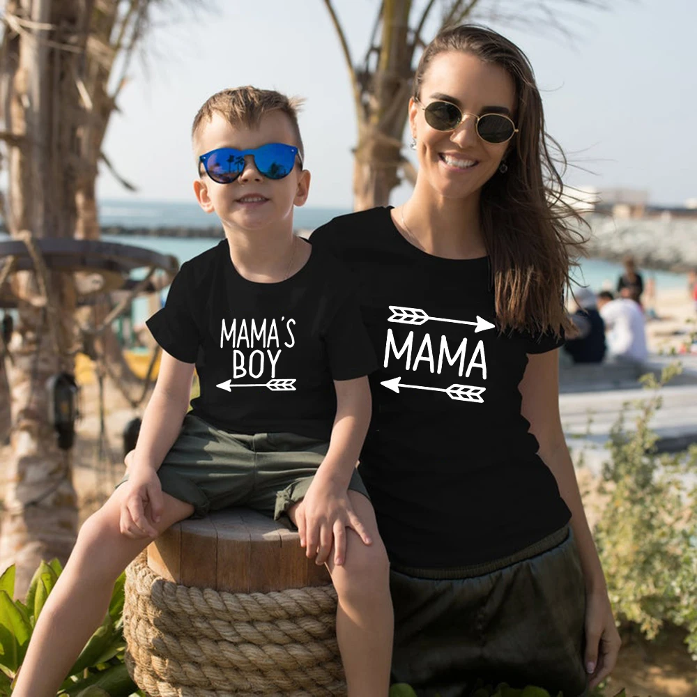 Mama and Mama\'s Boy Print Mom and Son Matching Shirts Casual Mother Son Black Cotton Tshirt Baby Boy Bodysuit