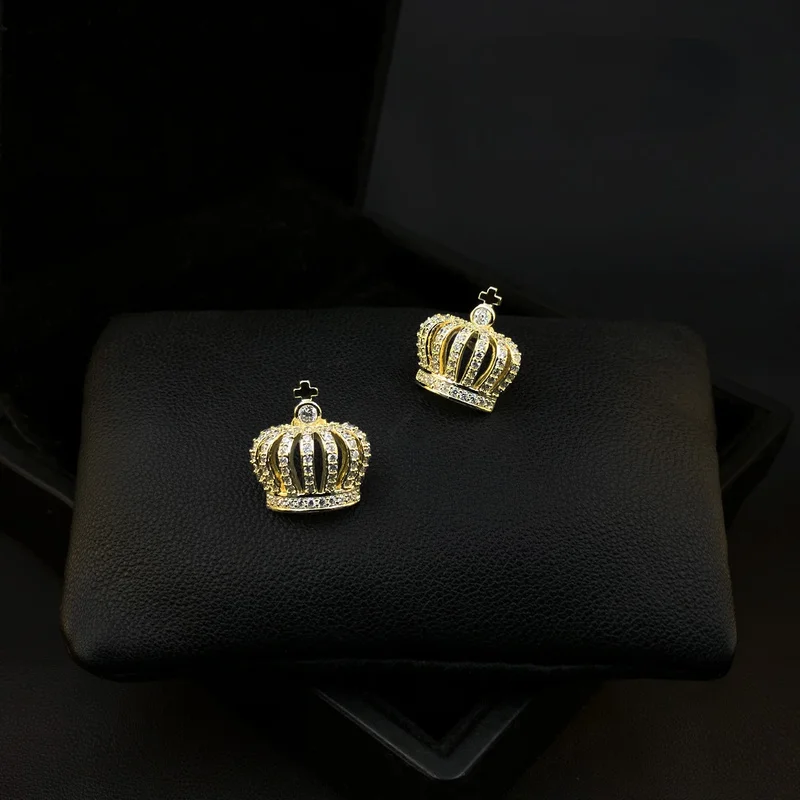 Brooch Crown Collar Pin Anti-Exposure Buckle Women Small V-neck Decorations Clothes Fixing Pins Corsage Accessories Jewelry 3306