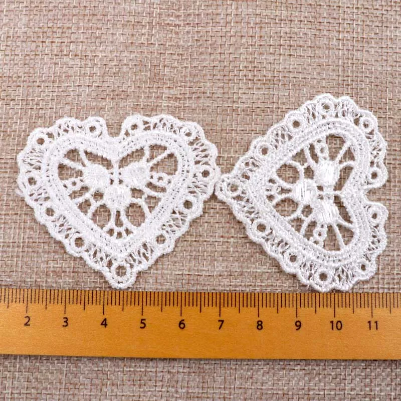 20pcs/lot Heart Lace Fabric Applique Mesh Trim Garment Accessories Sew On Guipure Lace Fabric Decoration 4.9x5.3cm