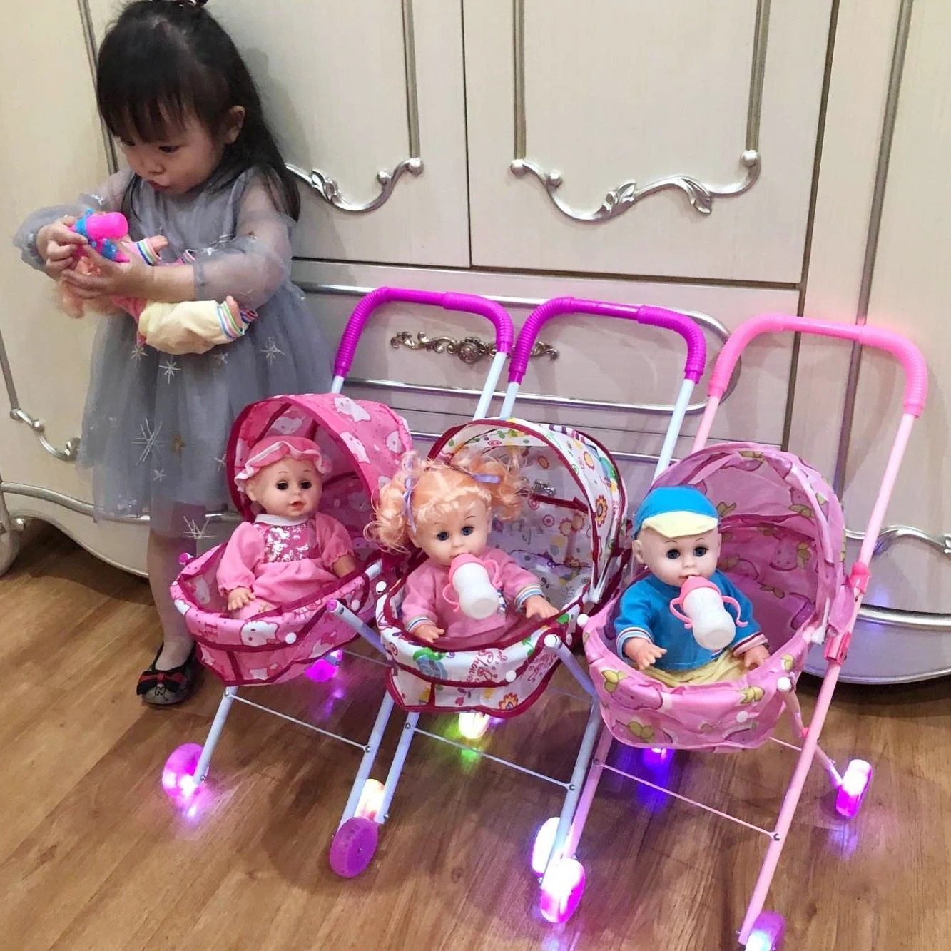 Human Doll Toy Simulated Shopping Cart Mini Wheelbarrow Birthday Gift Family Game Play House Baby Walker Sound and Light