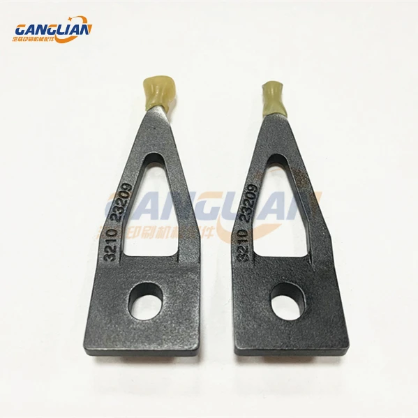 2 Pieces 321023209 Martini Stitching Head Hook Stitching Machine Spare Parts