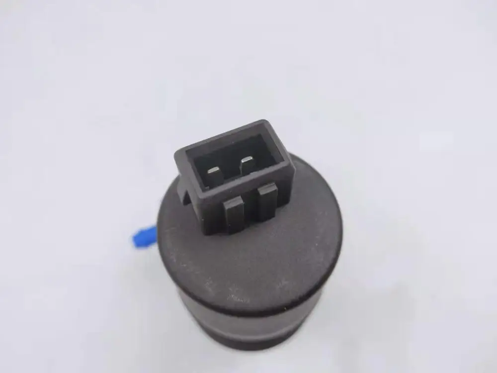 1pcs Windscreen Wiper Blow tank motor for Chinese SAIC ROEWE MG3 Auto car motor parts