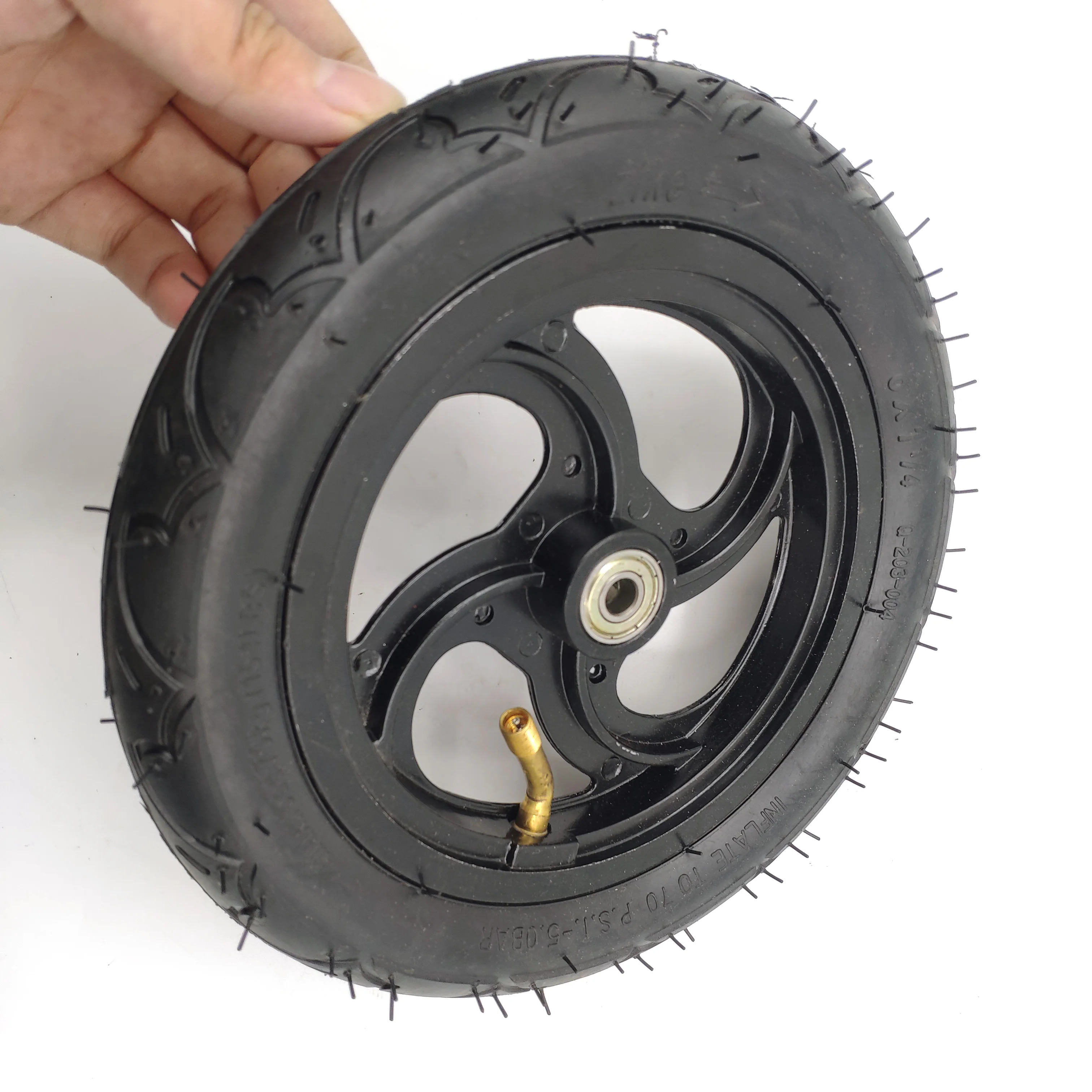 8x1 1/4 Aluminium Alloy Hub 32mm Width Inflated Tube Wheel 8