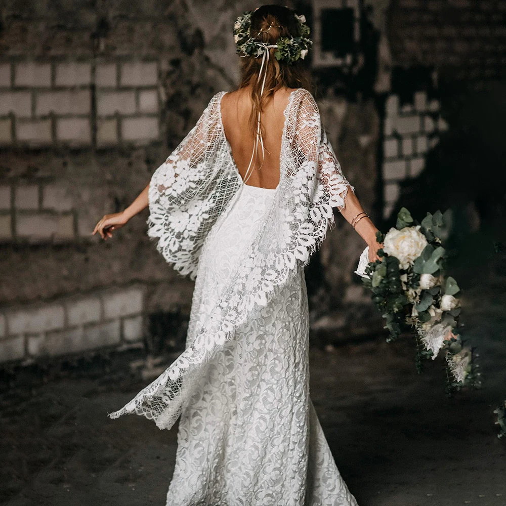 Boho długi nietoperz suknia ślubna Backless Lace Custom Made cel Elopement wysoki podział paczuli płaszcza suknia ślubna