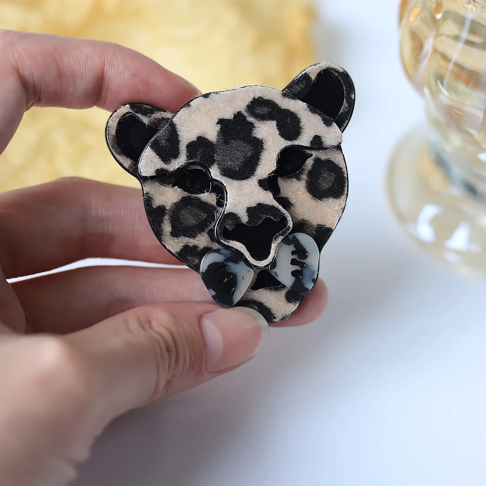 Handmade Acrylic Leopard Brooches For Women Lovely Acetate Fiber Animal Brooch Safety Pins Female Broches Accessory Wholesale