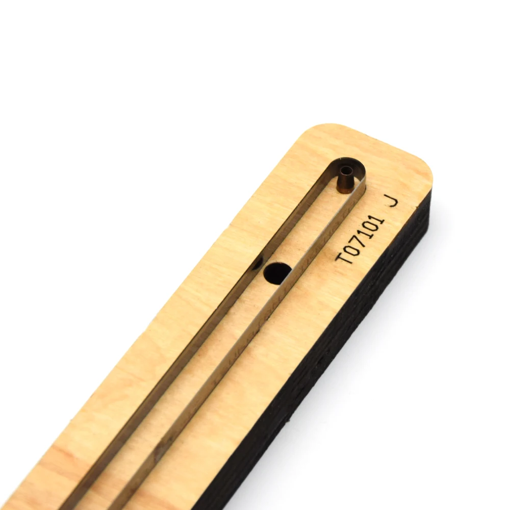 DIY Handmade Leather Cuts Mold, Wood Die Cutting Keychain, Suitable for Die Cutter