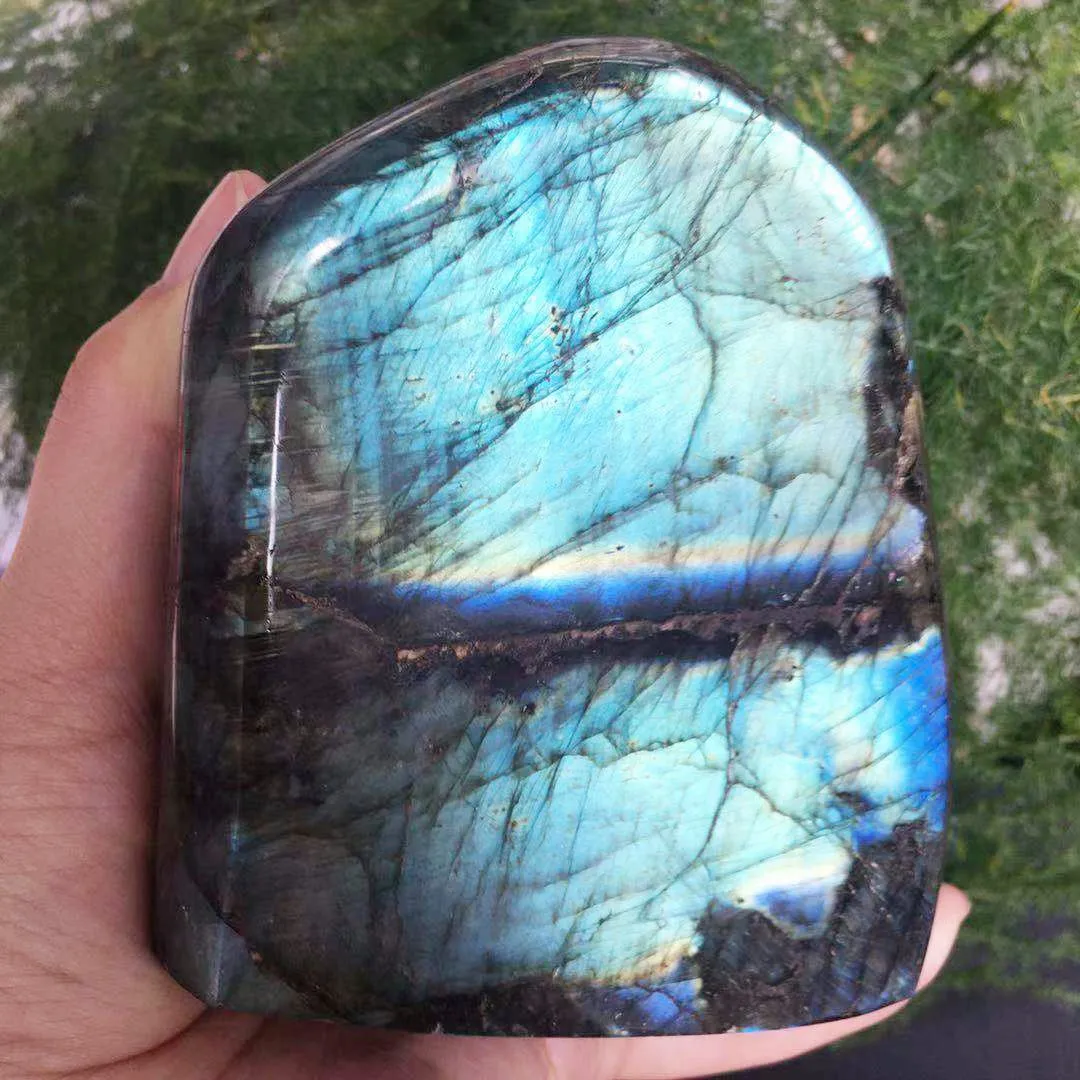 785g Natural Moonstone Polishing Labradorite stand  (only 1pcs ​The pictured is the exact one you will receive)