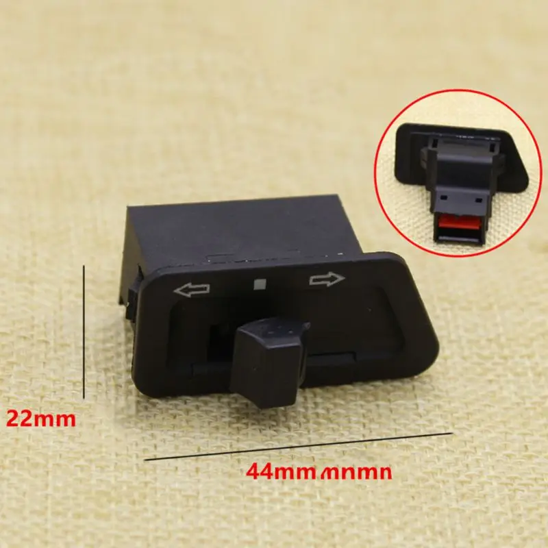 3-pin Turn Signal Switch Button for Scooter Moped Go-Kart