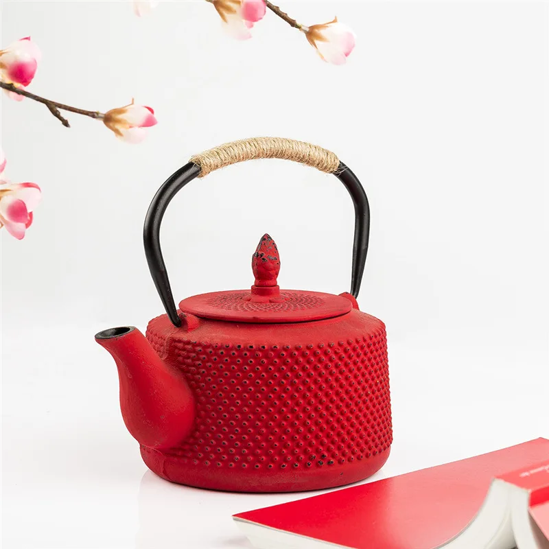 

Hot foreign trade red and yellow iron pot 680ml0.7 iron pot factory wholesale restaurant fashion tea set