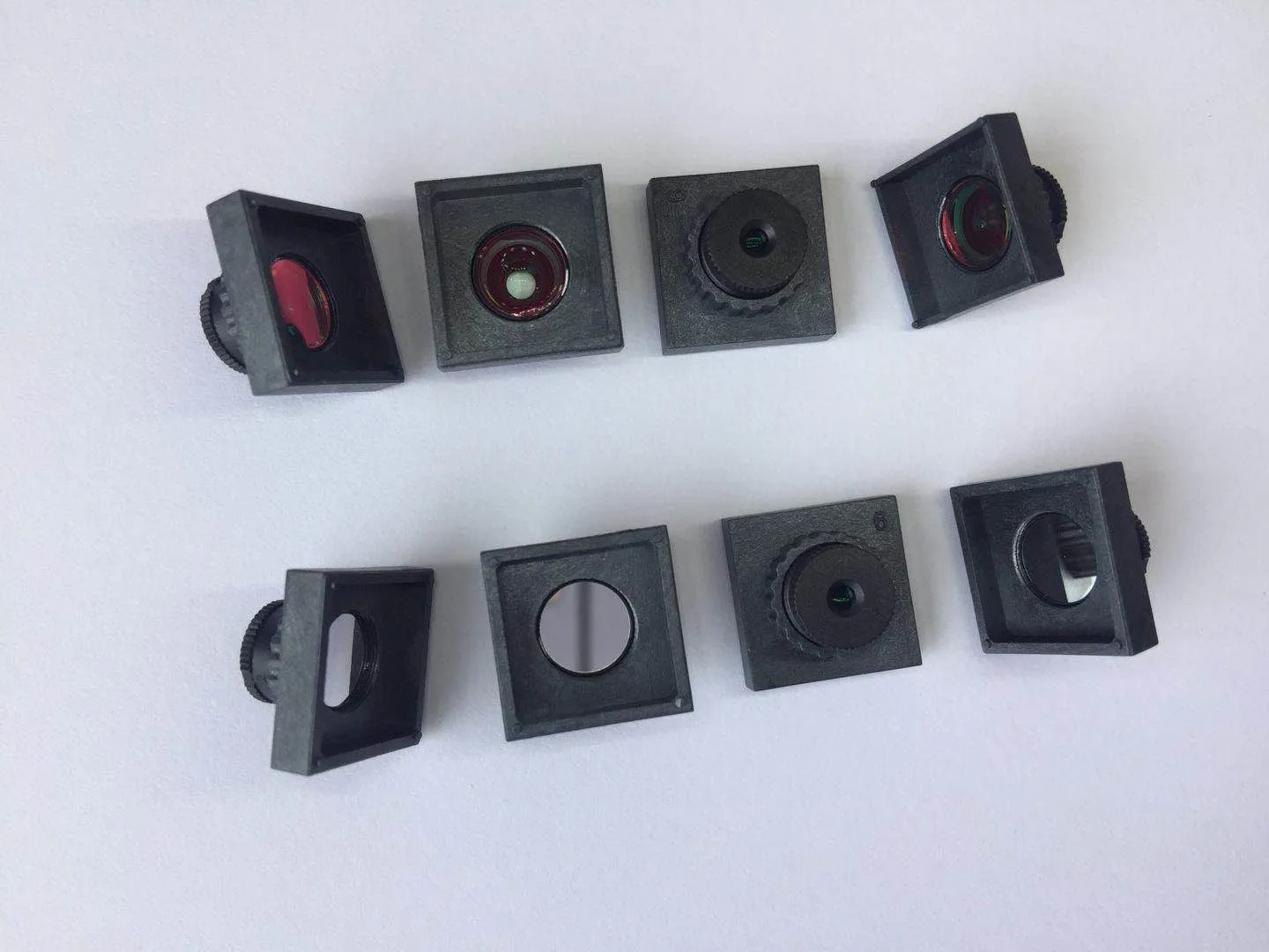 Obiektyw aparatu 1/2,5 lub 1/2,7, obiektyw bez zniekształceń o ogniskowej 4,0 mm, obiektyw wąskopasmowy 850 nm, obiektyw wąskopasmowy 940 nm