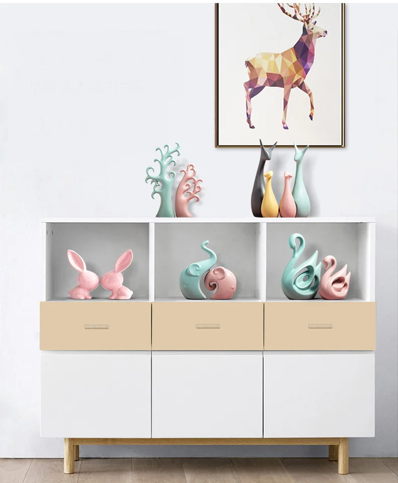 

Modern Pink Green Animal Hug Couple Mermaid Adrnments Bookcase Bar Furnishing Crafts Home Livingroom Table Sculpture Decoration