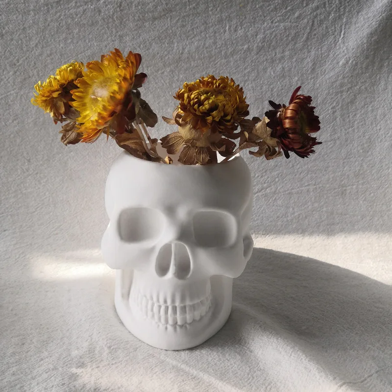 

New Arrival Skull Silicone Mold for Handmade Desktop Decoration Gypsum Epoxy Resin Pen Holder Flower Pot Micro-landscape Mould