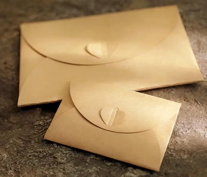 500pcs Butterfly Buckle Kraft Paper Envelopes Love Retro Buckle Envelope Paper Invitation Envelope Holiday