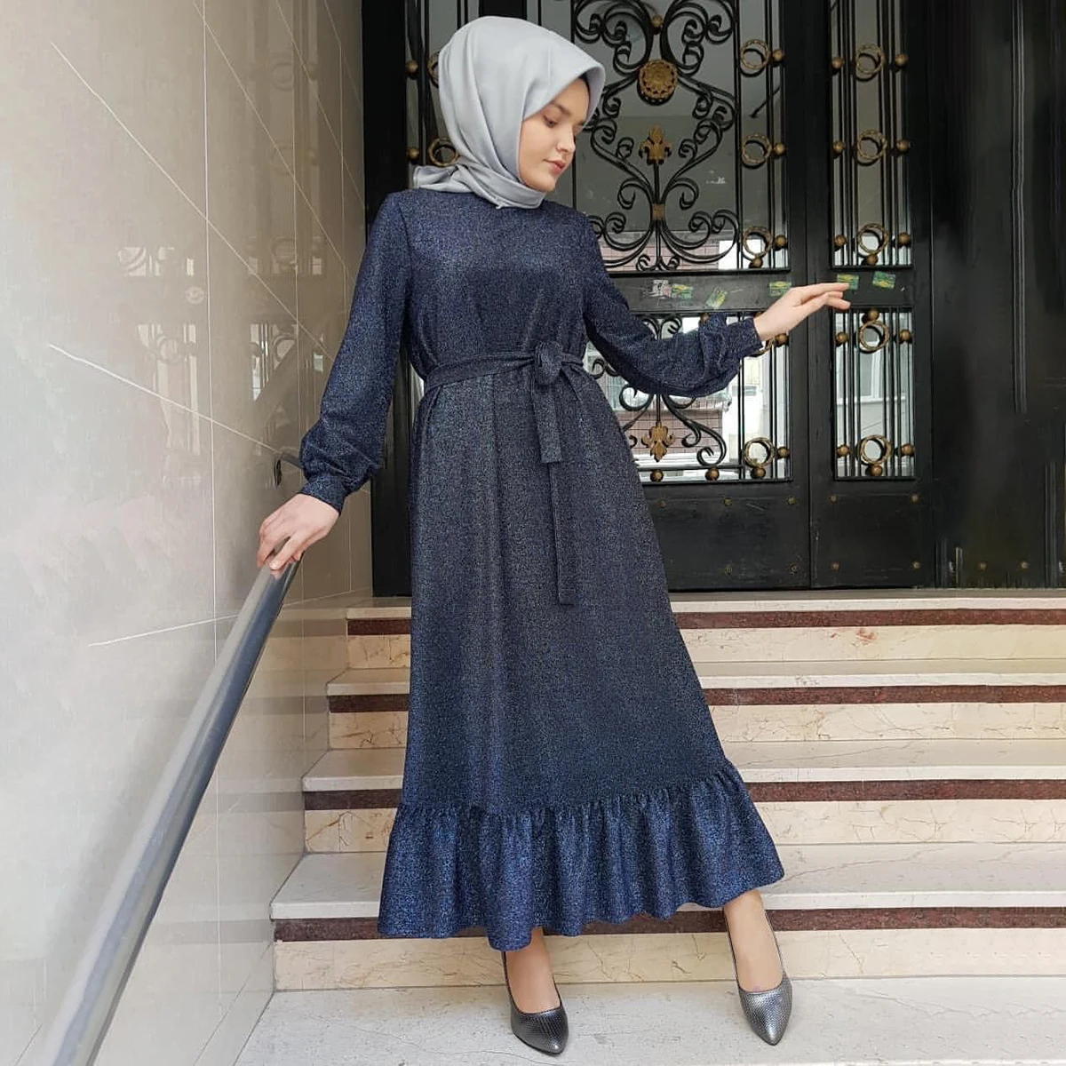 Caftan Knit Dress Embroidered with abayas for women has a waist tie Muslim Fashion Abaya Dubai American Clothing