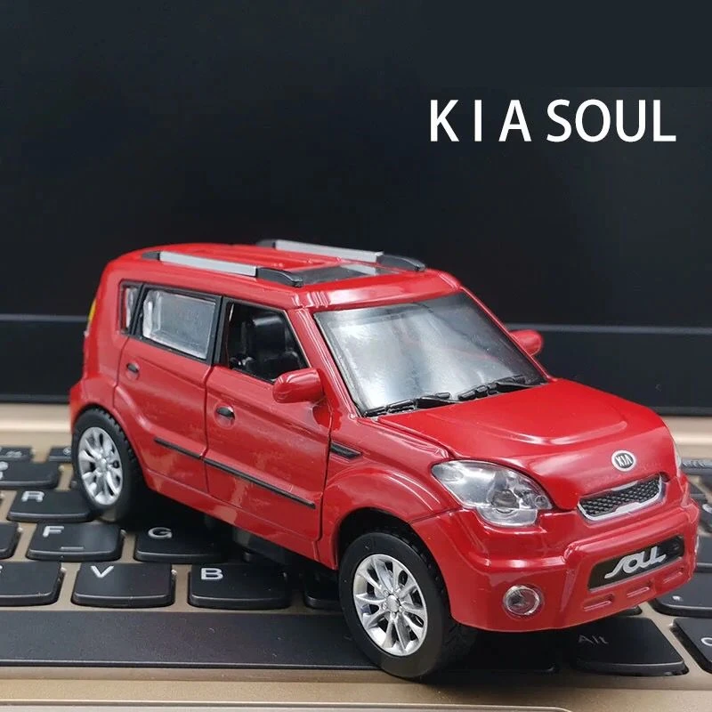 1:32 KIA SOUL Alloy Car Model Diecasts & Toy Vehicles Metal Car Model Simulation Sound and Light Collection Childrens Toys Gifts