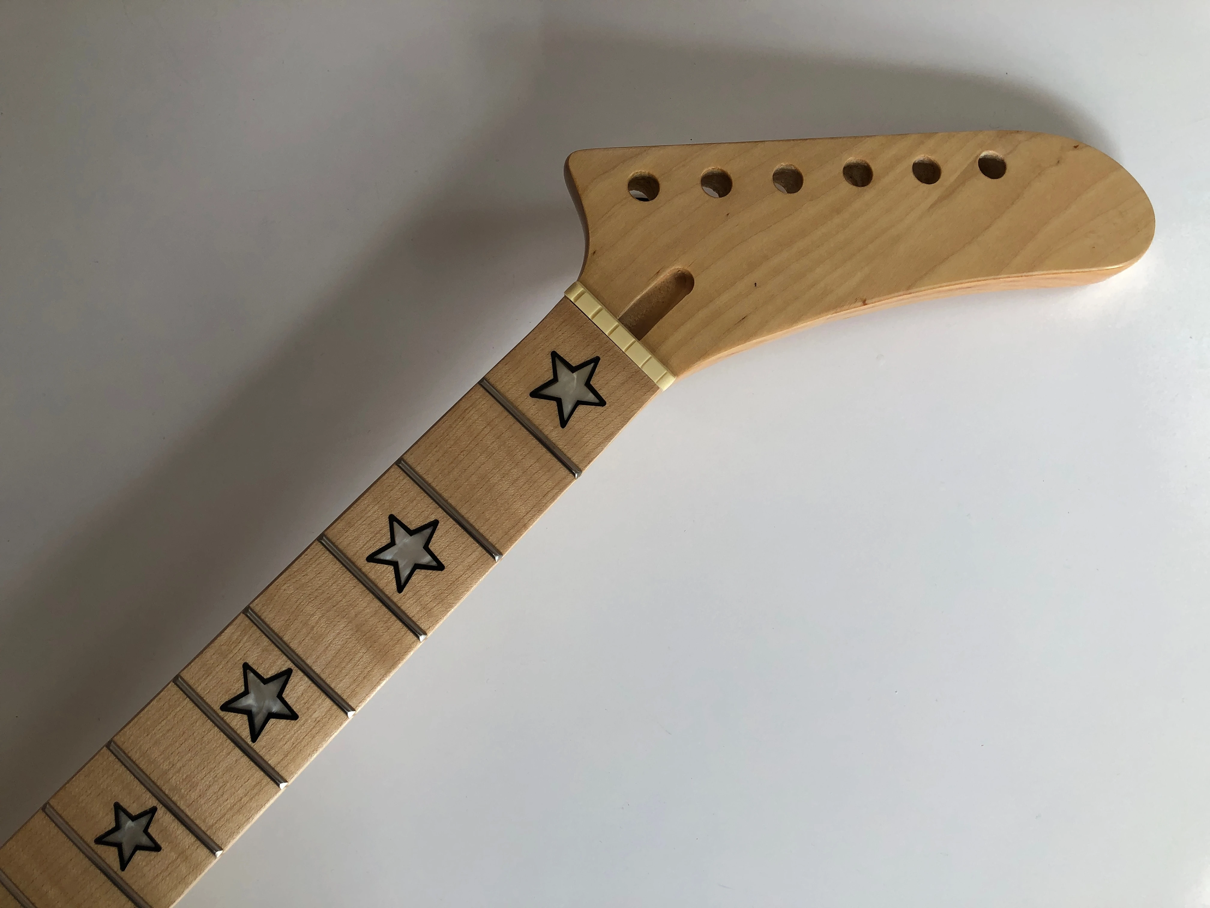 Electric guitar neck Maple 22fret 25.5inch maple Fingerboard Star Inlay Gloss Banana headstock DIY