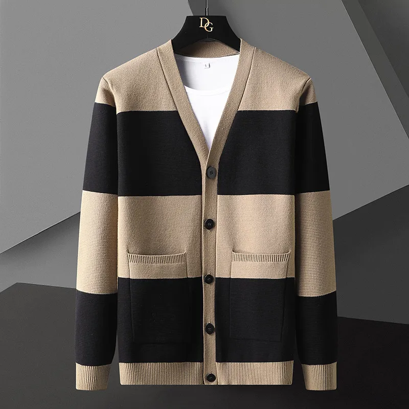 

Plus Size Black Loose Cardigan Trendy Khaki Striped Cardigan Men Korean Fashion Color Contrast Pocket Knit Cardigan Sweater Men