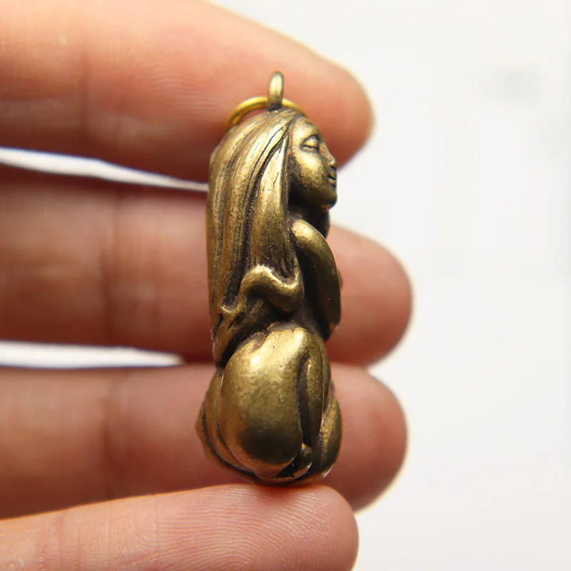 Retro Brass Beauty Naked Women Keychain Pendant Jewelry Metal Copper Nude Lady Figurines Hanging Key Ring Charms Girlfriend Gift